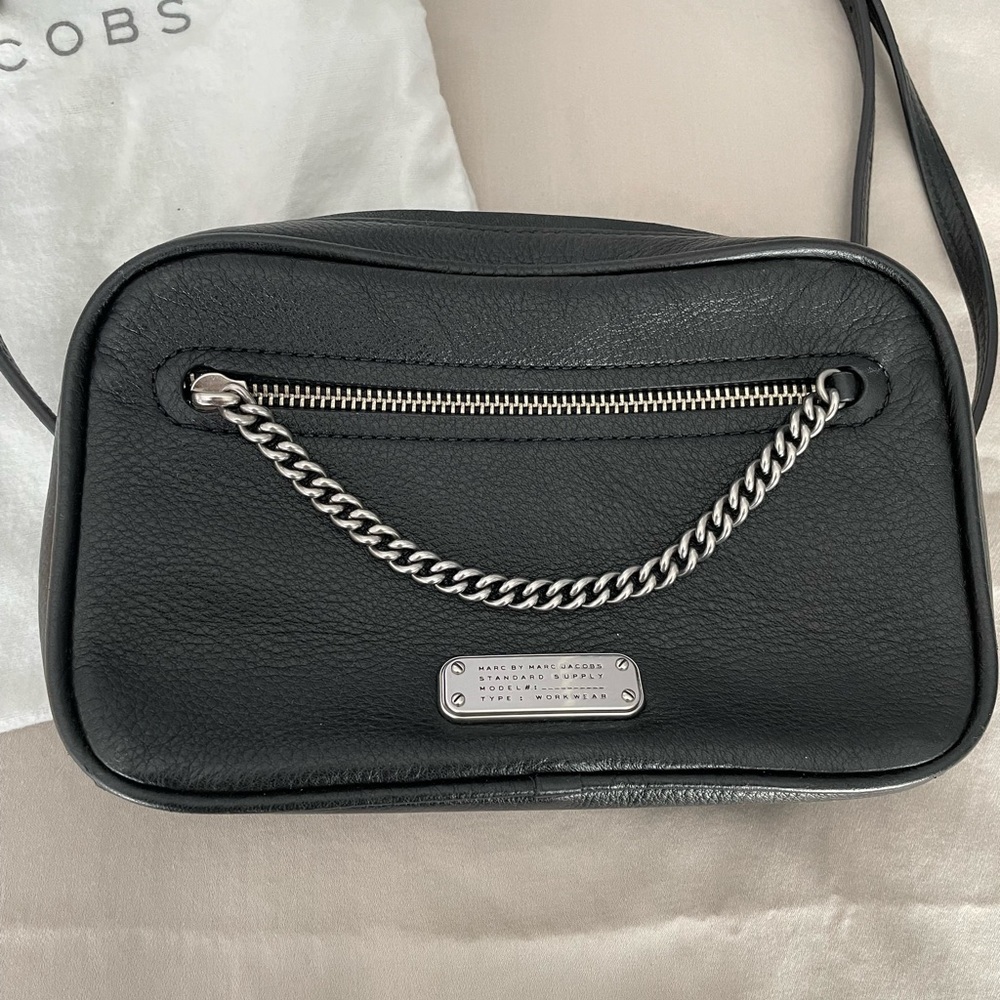 Marc by Marc Jacobs Black Crossbody Bag Purse with Dust bag.